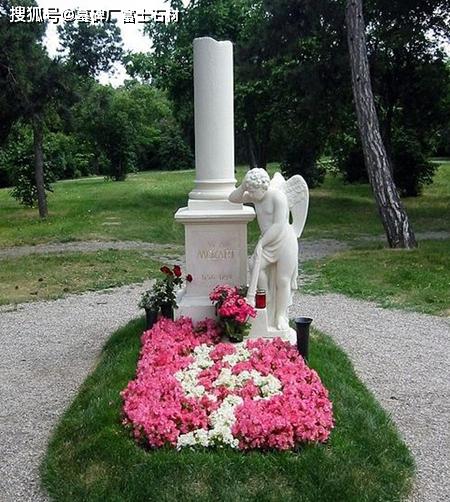 访维也纳中央公墓:贝多芬,莫扎特,舒伯特音乐家艺术墓碑