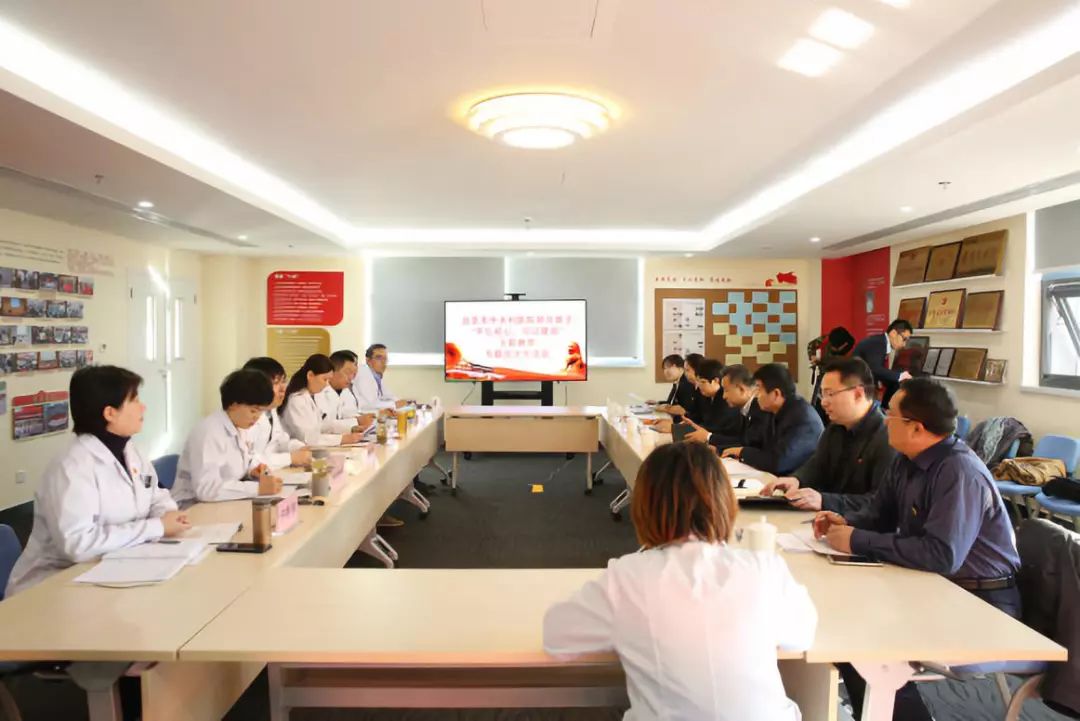 市委巡回指导组副组长张庆伍,组员徐建强,区委组织部副部长张东川,区