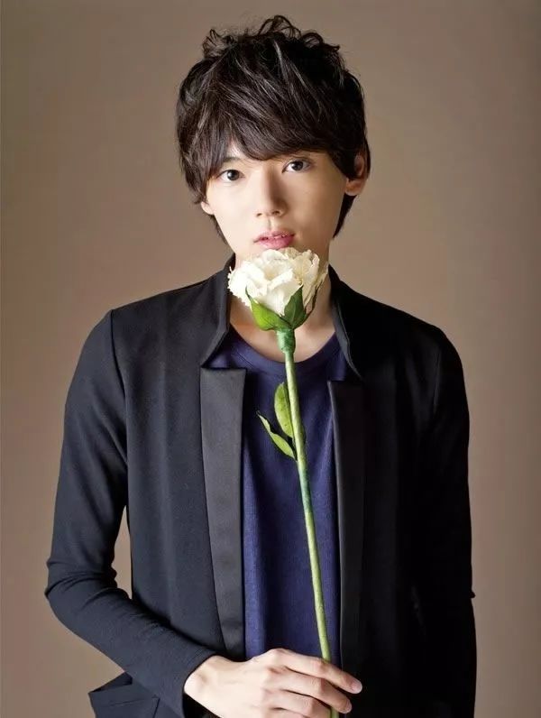 下面再说一个日本国民男友,古川雄辉.