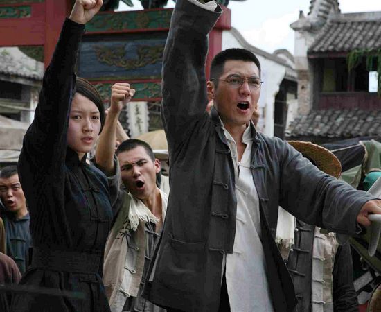 这样的家庭出身,并没有让他耽于享受,而是踏上了报国救民的正义之旅.