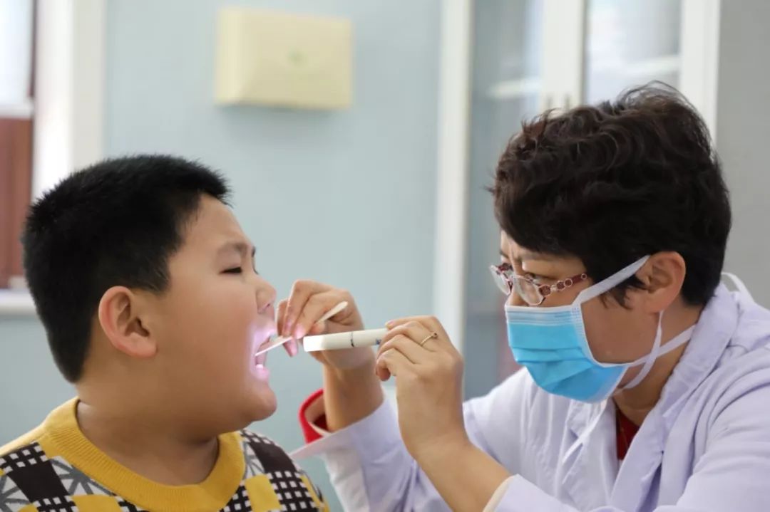 流感来袭别慌小编走进医院邀儿科医生手把手教您科学应对