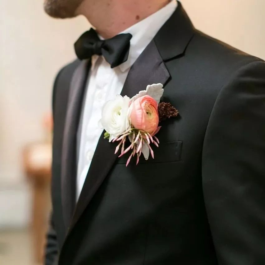 技巧 关于婚礼胸花 做帅气出彩的新郎 左领
