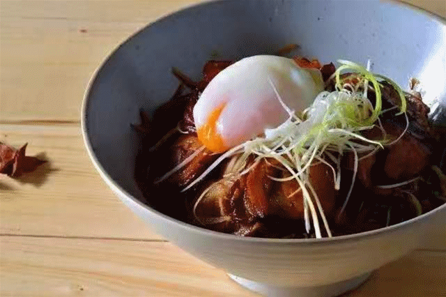 精致白领生活从走出办公楼享受午餐开始