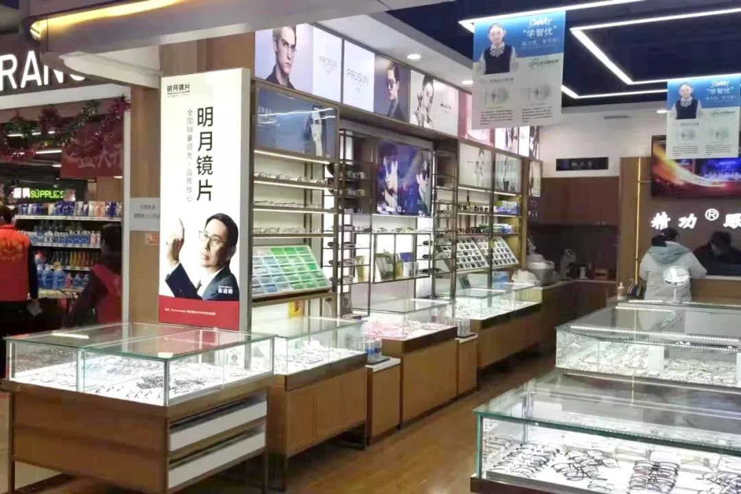 它来了明月镜片全新成品软膜灯箱升级上架