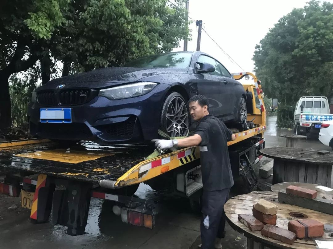 跟随道路救援车一天我才知道宝马车主还有这么多专属服务
