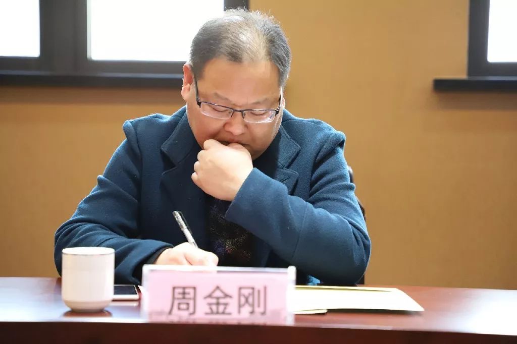 联院大专部副主任周金刚:党委委员,招生就业处主任林哮虎:江苏省建湖