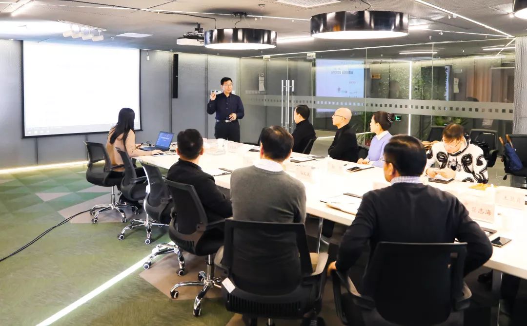 集团企业文化建设领导小组第一次会议胜利召开_精英