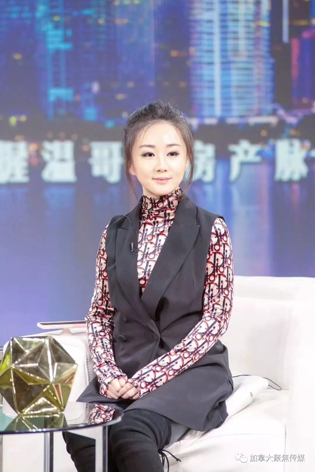 些什么节目精彩花絮主持人听说11月份大温楼市销量又是暴涨,对吗羽晨