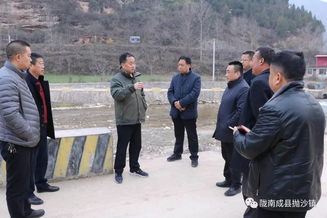 抛沙动态县委副书记南河河长杨彦深入抛沙镇开展河道巡查工作