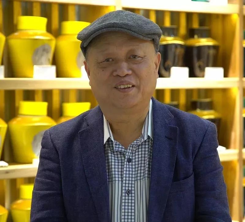 何作如世界茶文化协会名誉会长,普洱茶人何宝强今大福生态茶业有限