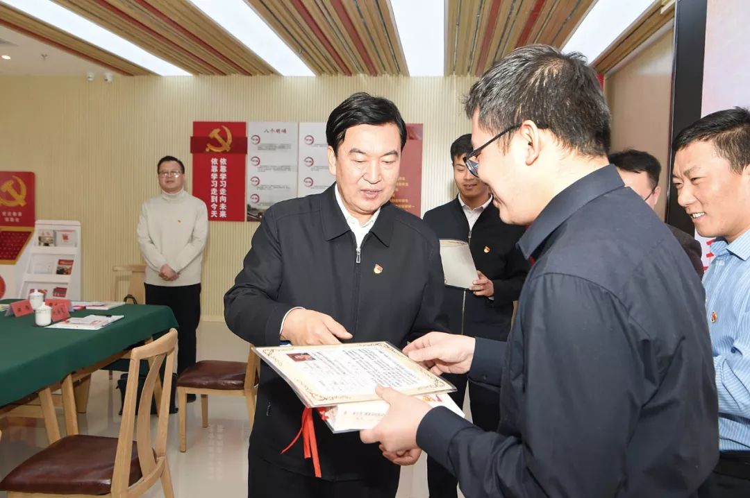 头条最新张院忠这样强调