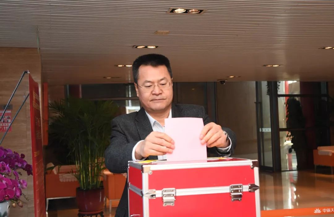 生态城举行新区第三届人民代表大会第77选区代表补选选举投票