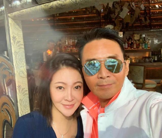 53岁小虎队成员抗癌成功,娶小20岁女粉丝为妻_林立洋