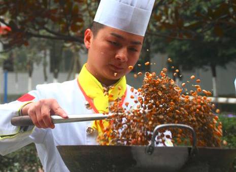 厨师翻锅5种要领技巧