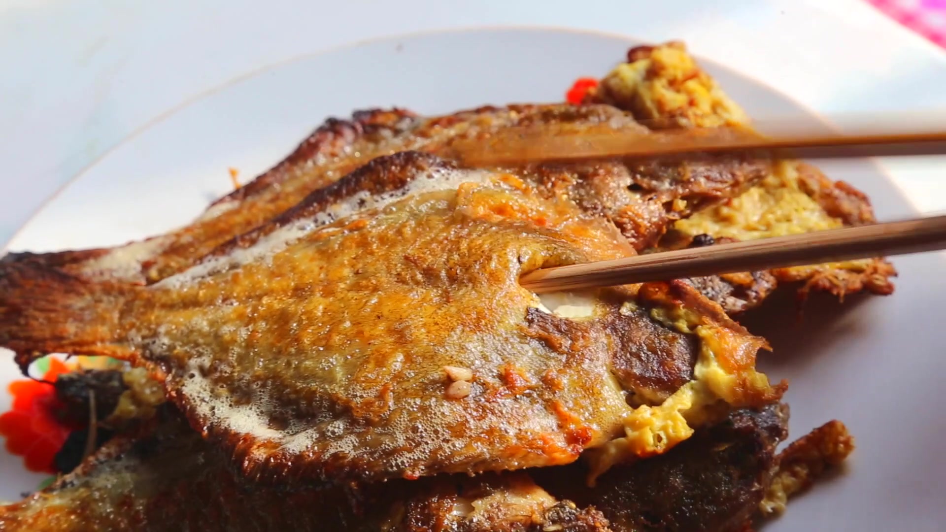 原创炸鱼时面粉跟淀粉这样用才是正确做法外酥里嫩不回软