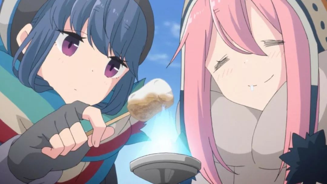 摇曳露营日剧版志摩凛的扮演者造型可爱就是丸子头不够大