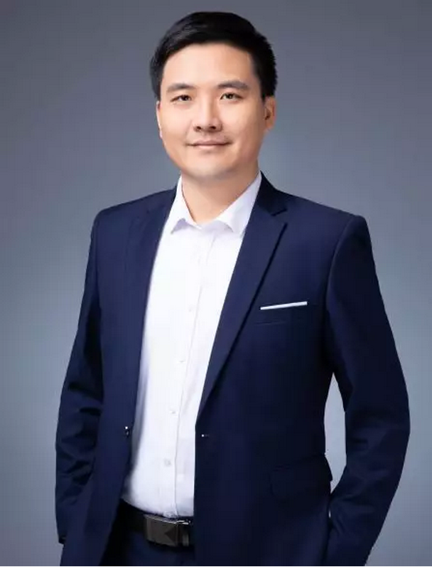 鲸鱼外教培优ceo吴昊吴昊,清华大学自动化系本硕,前51talk核心高管,现