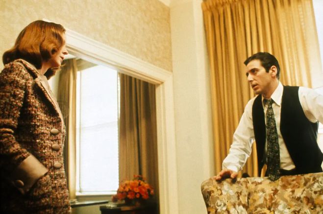 教父2被迫戴王冠独自承其重