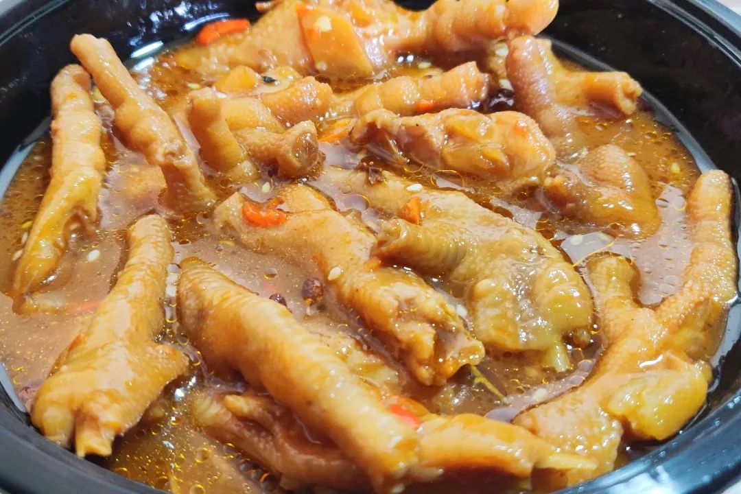 外卖丨只有它!才能让爪食性动物顶着寒风出门觅食!_鸡爪