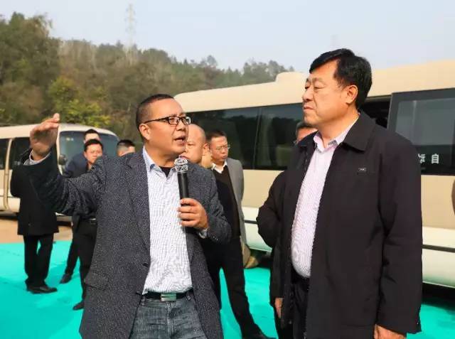 农业农村部副部长于康震在四川省农业农村厅厅长杨秀彬,绵阳市长元方