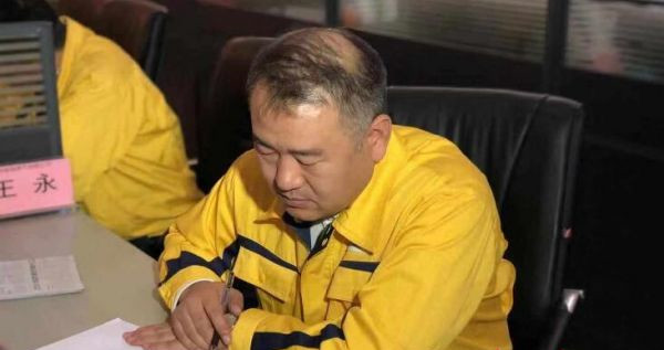 房子,拨打燃气公司电话要求上门开通,师傅上门后说我家是开放式的厨房