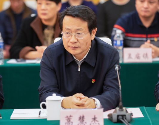 政企携手共赢发展中浩德控股集团有限公司和漯河市郾城区人民政府签署