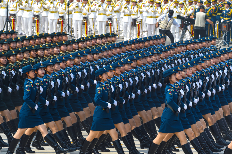 请祖国检阅 | 从炊事班到阅兵场——女兵马乙清的别样军旅_训练