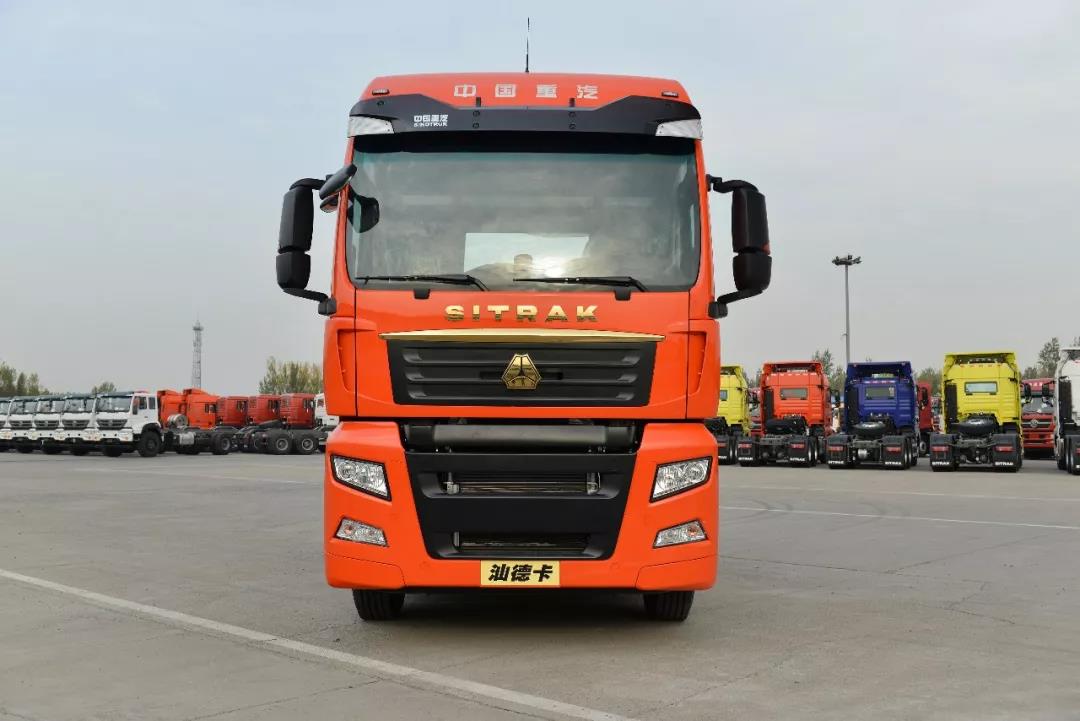 作为一名男性卡车司机,您希望爱车孔武有力,无惧任何坎坷障碍,豪迈