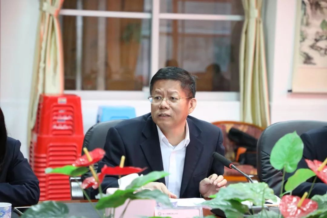 刘荣宽副主任进行了评估工作总结,对佛山市专家组认真负责的指导工作