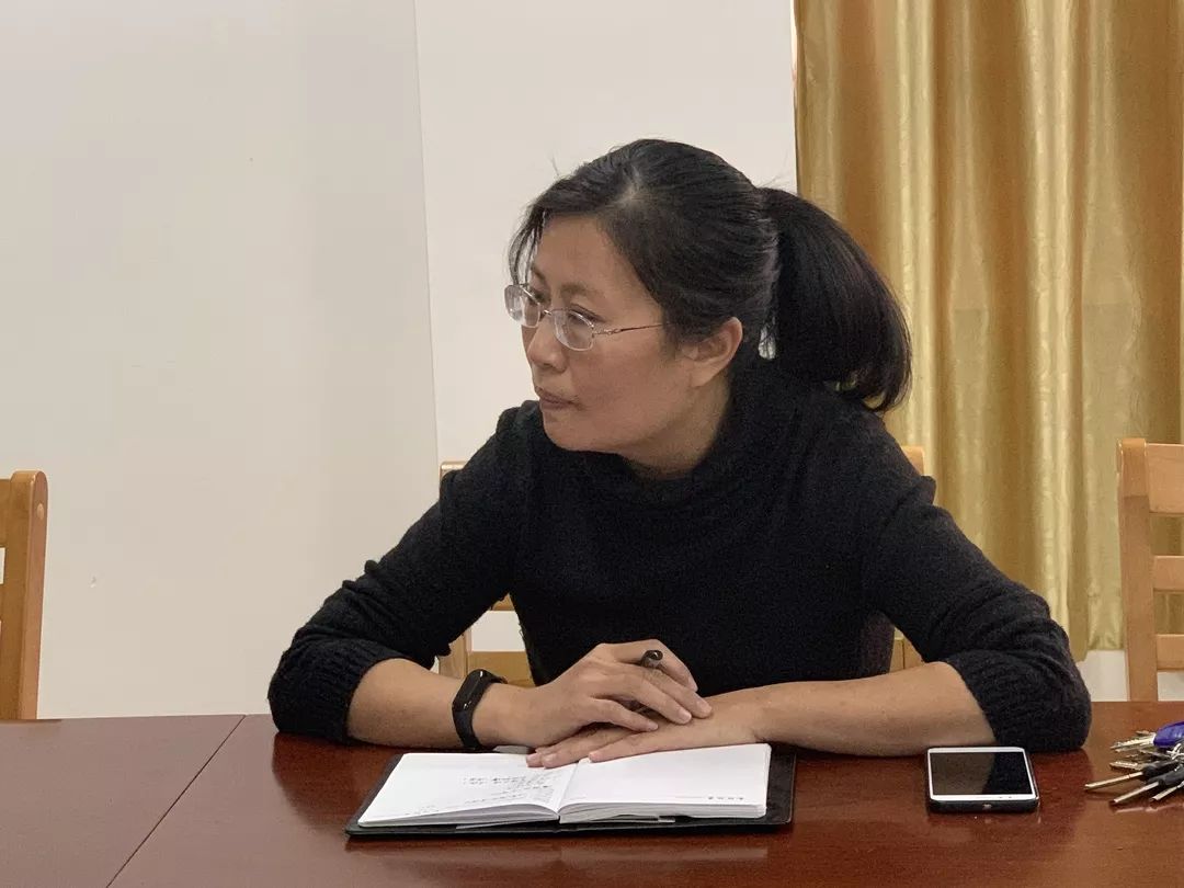 "青蓝"携手,共育桃李 ——记茂名市愉园小学语,数,英备课组长会议