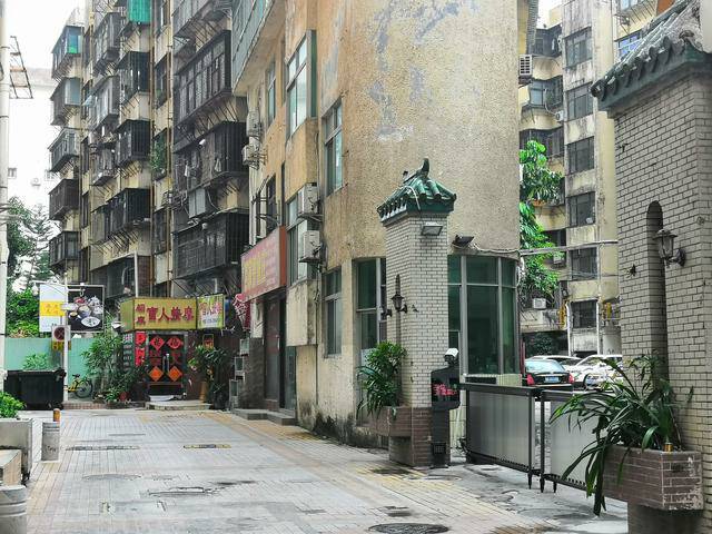 深圳向西村:外地人眼里的"娱乐村",让我离开的还是房东