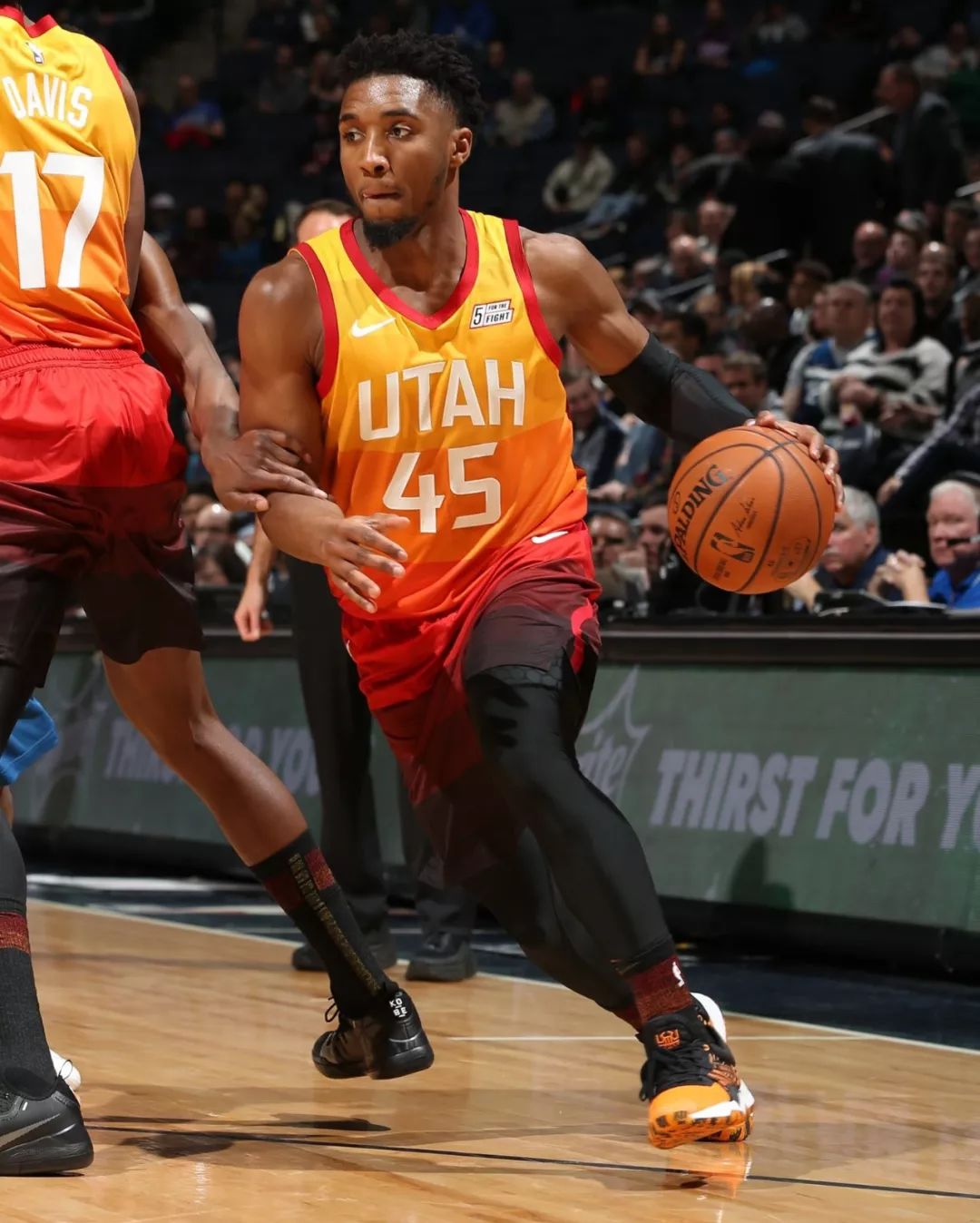 2 se pe08bucksinsixd.j. wilson (d.j. 威尔逊)nike