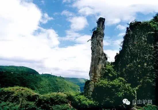 眼底青峰皆委地山中一柱獨擎天之神秘湘西篇