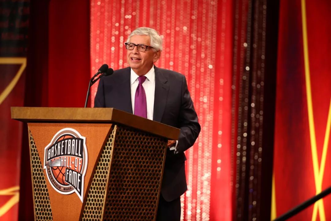 「白边」空砍33分 11篮板三分球6中5,得到20分jerami grant (杰雷米