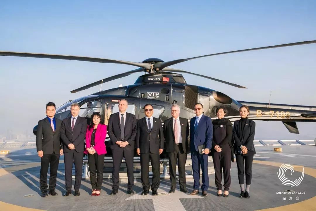 侨商会名誉会长徐航企业鹏瑞集团新任法国驻华大使到访鹏瑞深圳湾1号