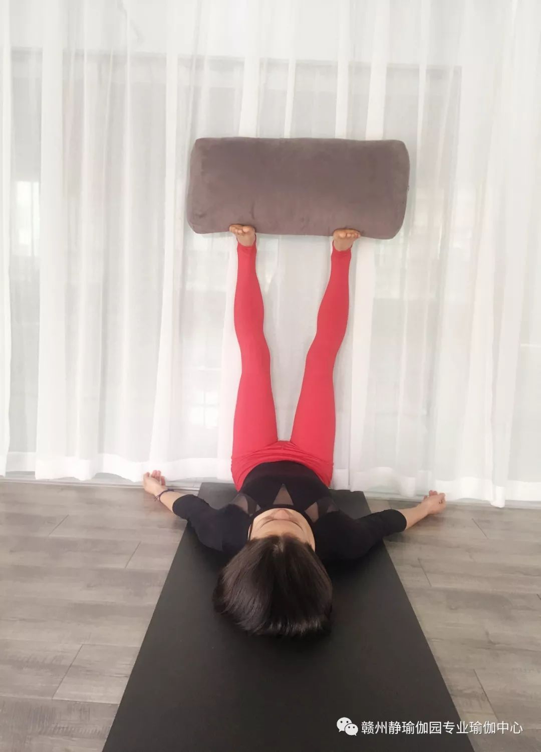 静瑜伽园告诉你9个自用的修复体式练完超级舒服