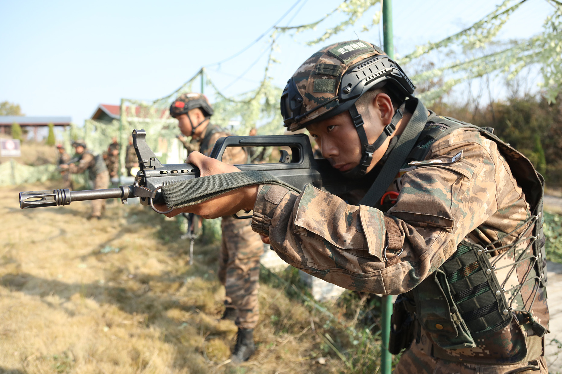原创 实拍00后特战尖兵的19岁生日:没有蛋糕香槟,只有汗水伤疤!