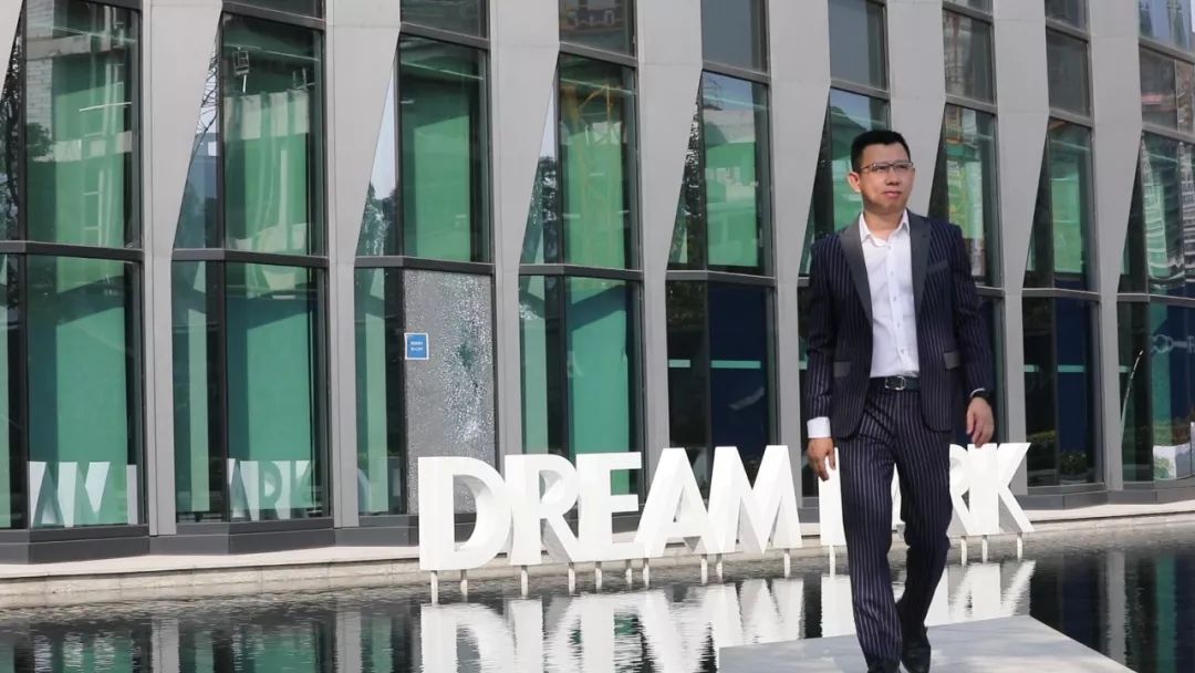 仁恒:雕刻时光造"好房"_钟思亮