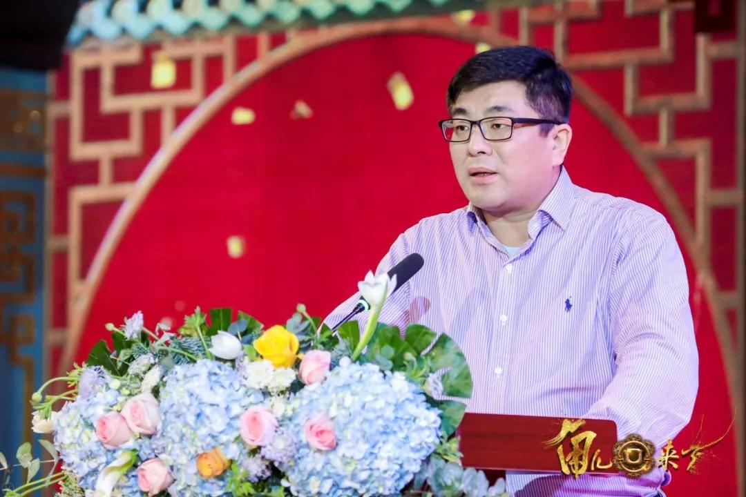 "戏曲和音乐频道节目部副主任滕海涛表示,价值观对了,审美趣味对了