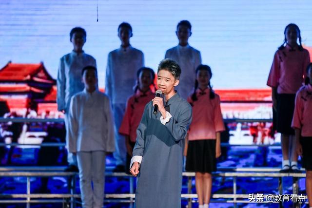 廣州市海珠外國(guó)語實(shí)驗(yàn)中學(xué)經(jīng)典美文表演在市決賽中榮獲佳績(jī)(圖4) 廣州市海珠外國(guó)語實(shí)驗(yàn)中學(xué)經(jīng)典美文表演在市決賽中榮獲佳績(jī)(圖4)