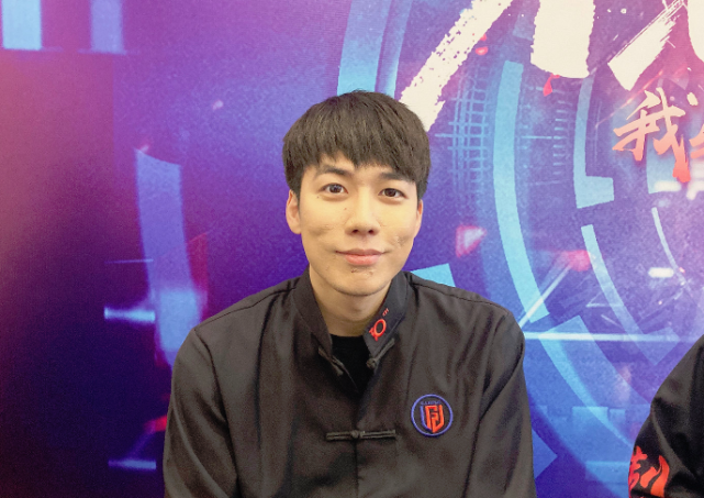 原创英雄联盟lgd十周年庆典kramer接受专访深谙乐观真谛