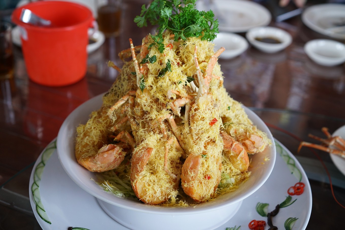 胡椒蟹可谓 马来西亚 和 新加坡 常见菜式,这边临近 新加坡 ,往返不过