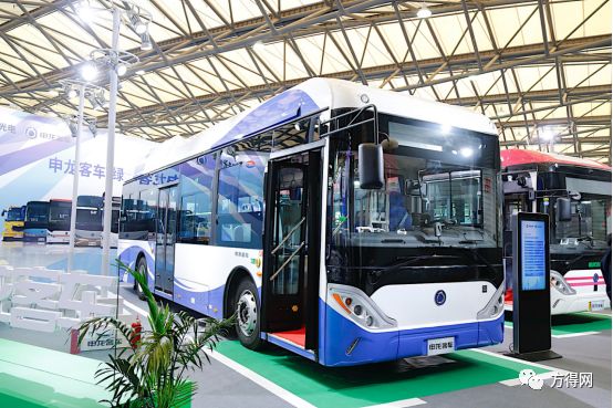 申龙纯电动公交车上汽申沃展出的两款纯电动公交车开沃h13纯电动公交