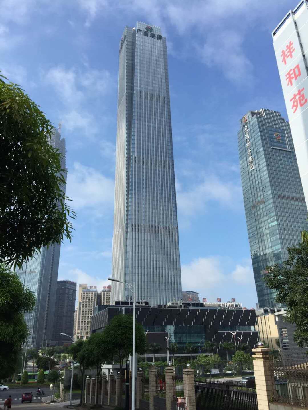 南宁民族大道金融大厦图片