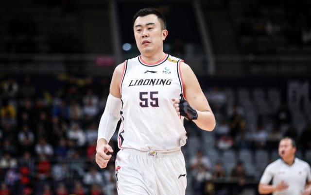 能够赢下这场比赛,辽宁男篮依靠的还是五位核心的发挥,韩德君贡献17分