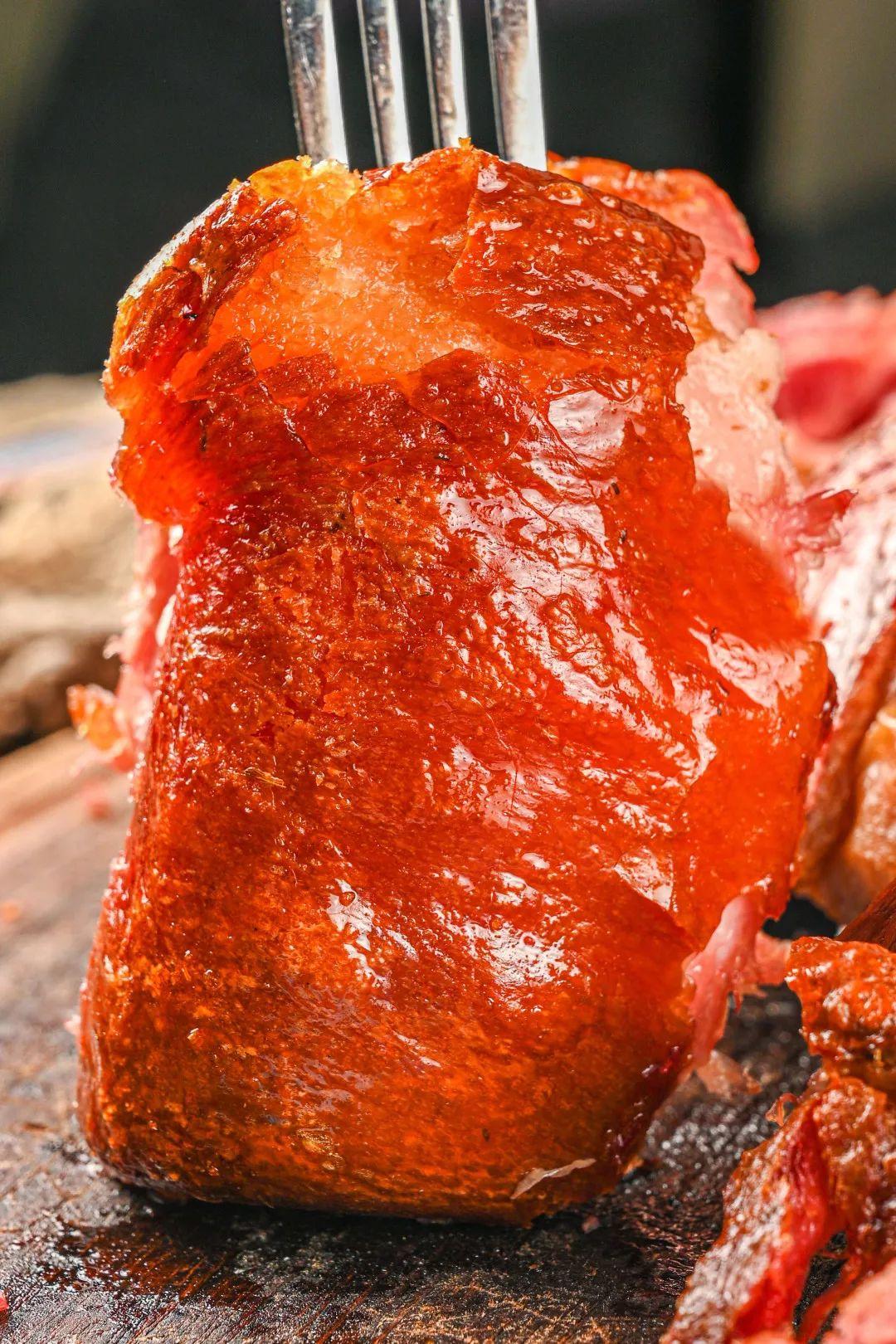 天河cbd的德国脆皮猪肘6个拳头大跟外国人抢没人会饿着离开