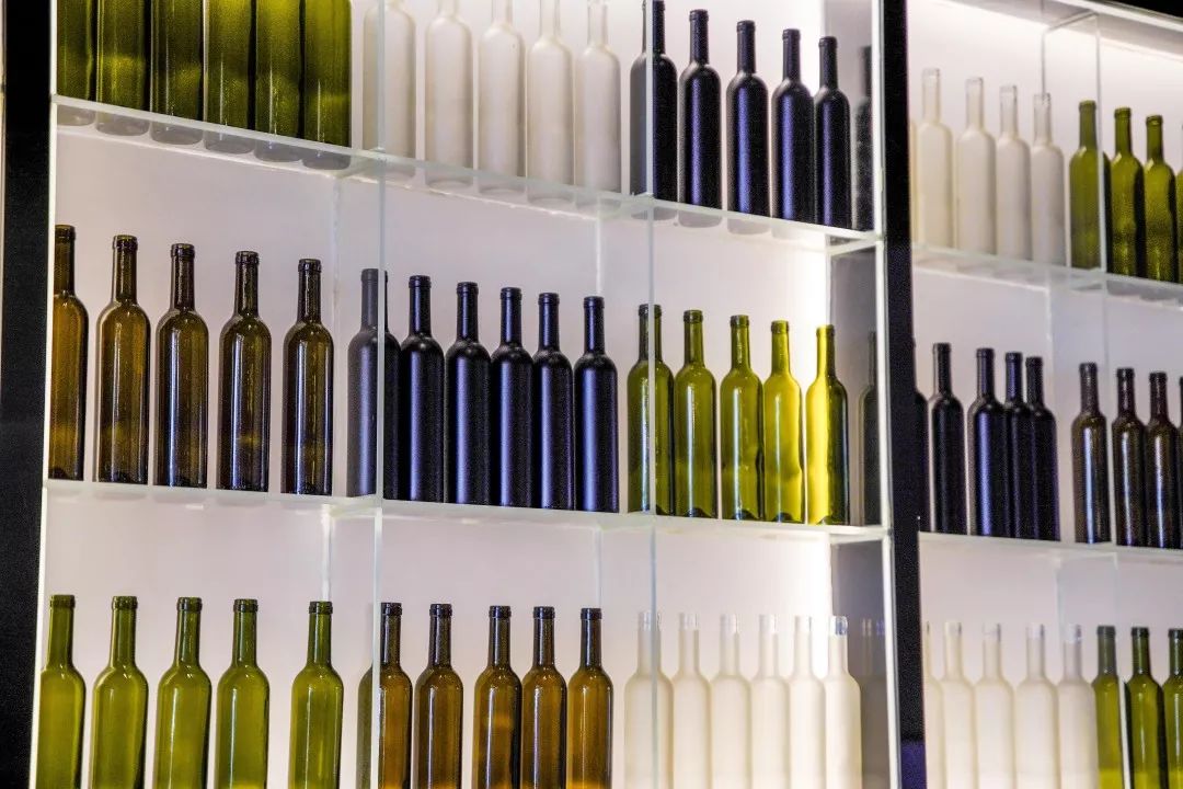 这家不务正业的火锅店,里面居然藏了个酒吧?