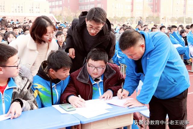 蔡家坡高級中學舉行2019年“唱紅歌”比賽(圖25) 蔡家坡高級中學舉行2019年“唱紅歌”比賽(圖25)