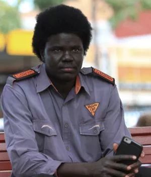 黄金海岸"棒棒糖女孩"变神奇女侠!单挑持枪俩悍匪!