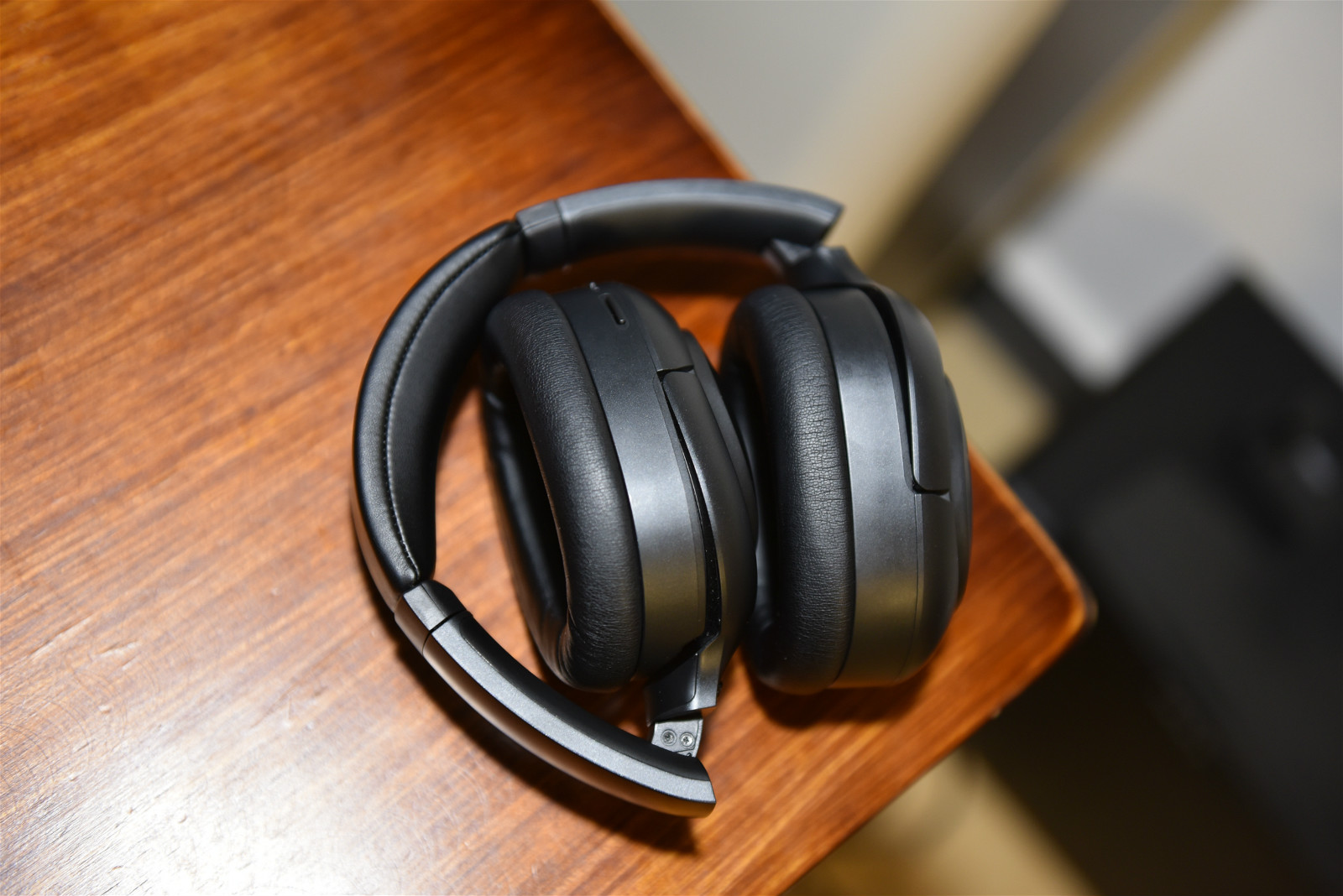 性价比独特体验爆款惠威aw83主动降噪耳机抢鲜测